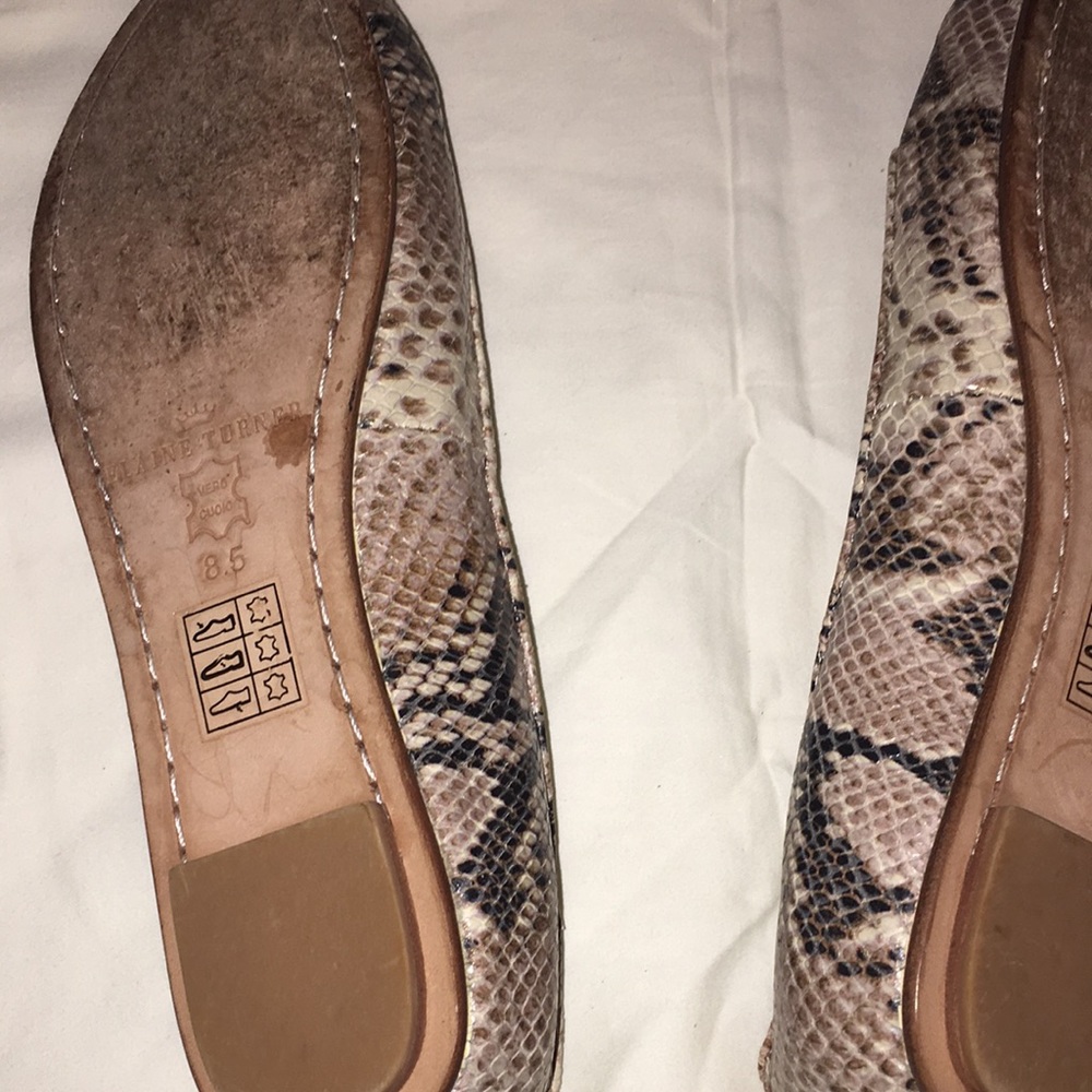 Ladies Python Flats 8.5 Preowned Good Condition . - image 3